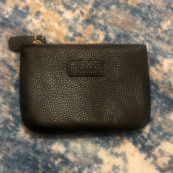 Pom Pom London Accessories - PomPom London Pebble Leather coin wallet NWOT